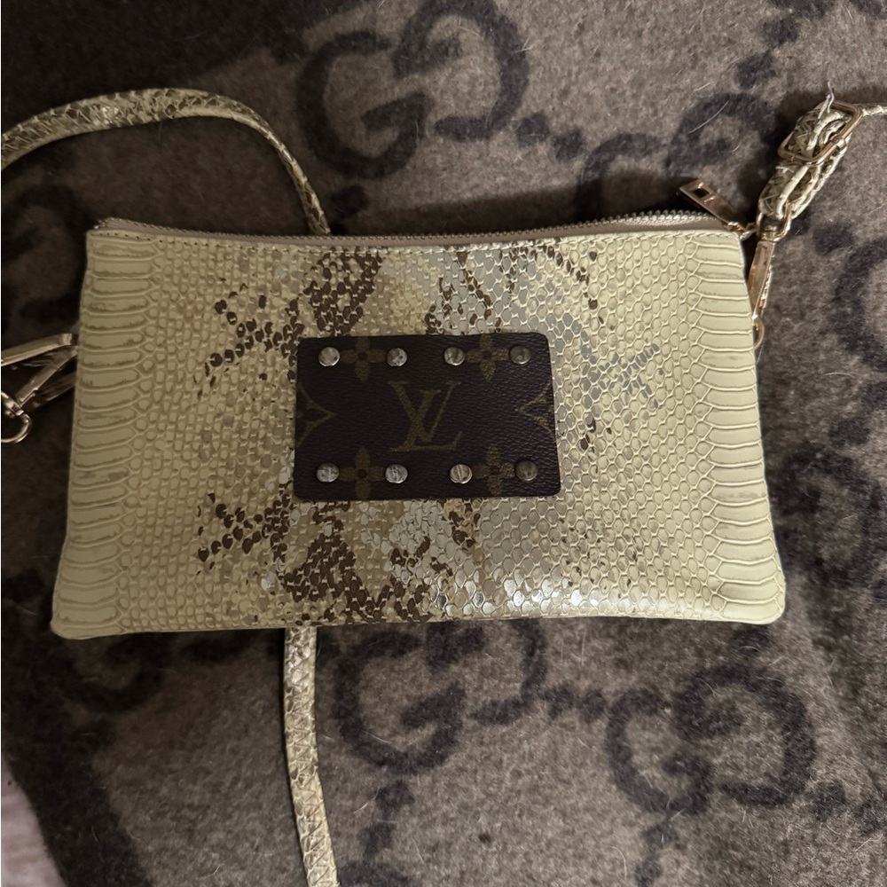 Cream and Brown Exotic Texture Clutch Wristlet